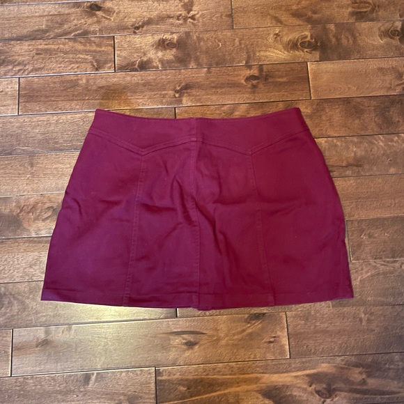 Forever 21 Button-Up Mini Skirt (Raspberry Colour) - Picture 2 of 2